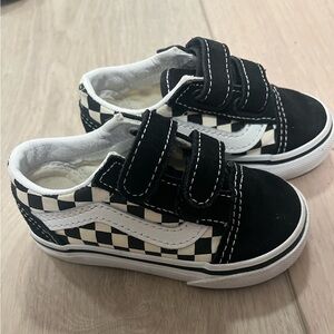 Kids Vans Size 5 Black and White Checkered Shoes